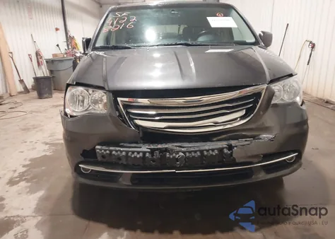 2016 Chrysler Town & Country Touring z USA, uszkodzony, nr VIN 2C4RC1BG5GR254110